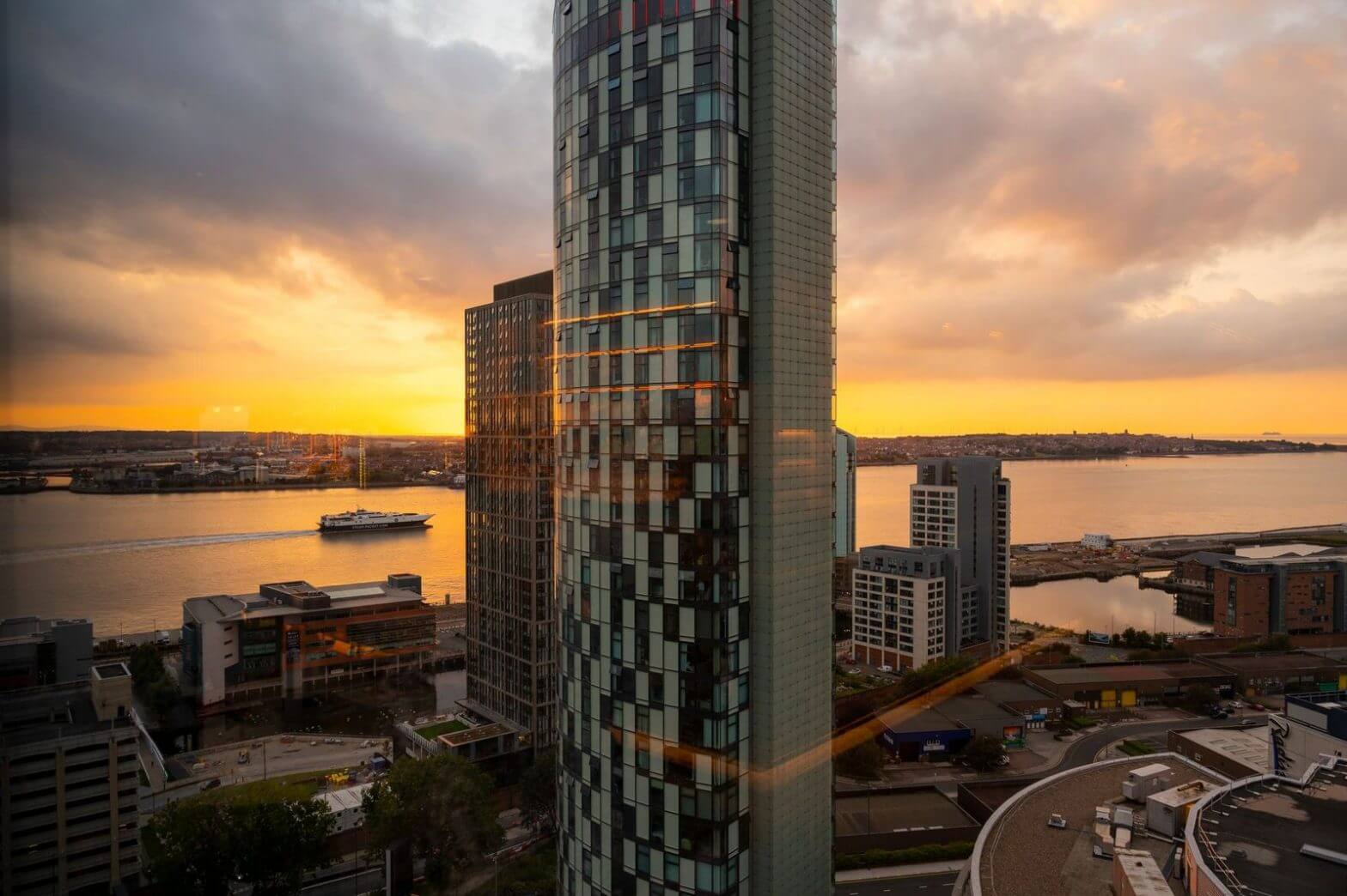 Curated visual reference: Fresh Look at Sky Bar Liverpool